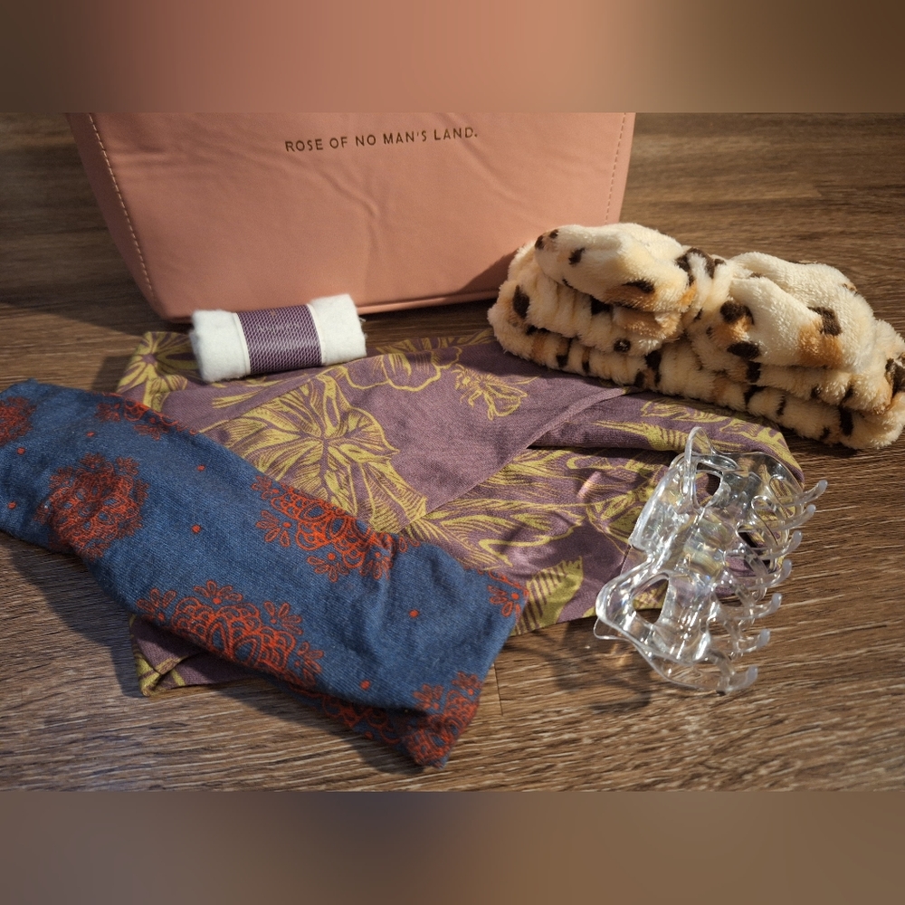 Misc. Accessory Lot - Picture 4 of 6